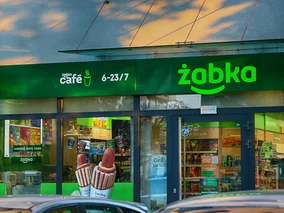Miniatura: Ile można zarobić w Żabce? Dziennikarka...