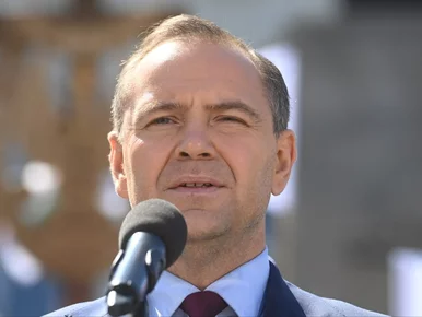 Miniatura: Dziennikarz TVN starł się z Nawrockim....