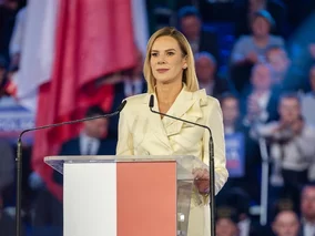 Miniatura: Marta Nawrocka w&nbsp;centrum uwagi. Tak...