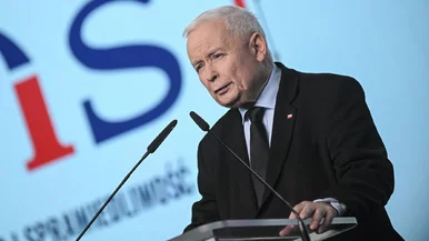 Miniatura: Poparcie dla PiS wystrzeliło. Najnowszy...