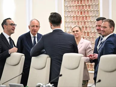 Miniatura: Rewolucja w małych szkołach? Nowy ruch MEN